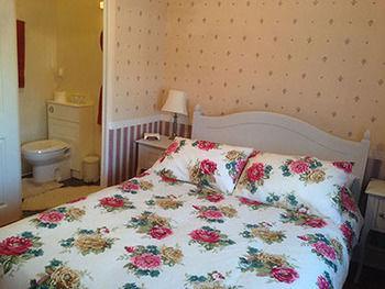 Vulcan Lodge Guest House Хорли Екстериор снимка