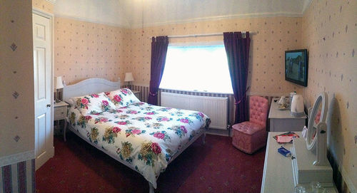 Vulcan Lodge Guest House Хорли Екстериор снимка