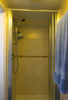 Vulcan Lodge Guest House Хорли Екстериор снимка
